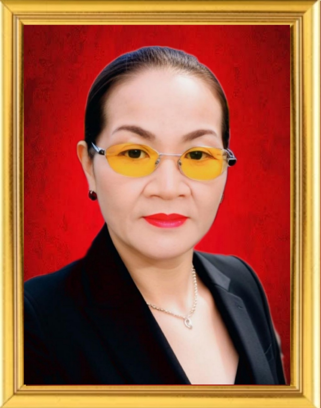 คุณชูศรี ขันสาคร