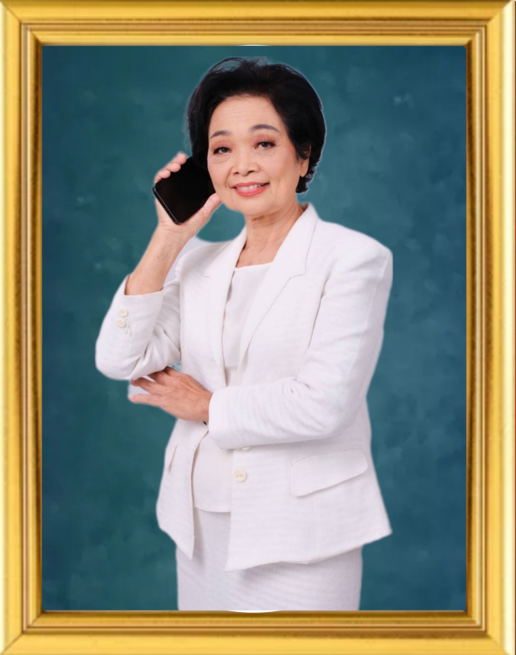คุณถนิมภรณ์ นิลกาญจน์