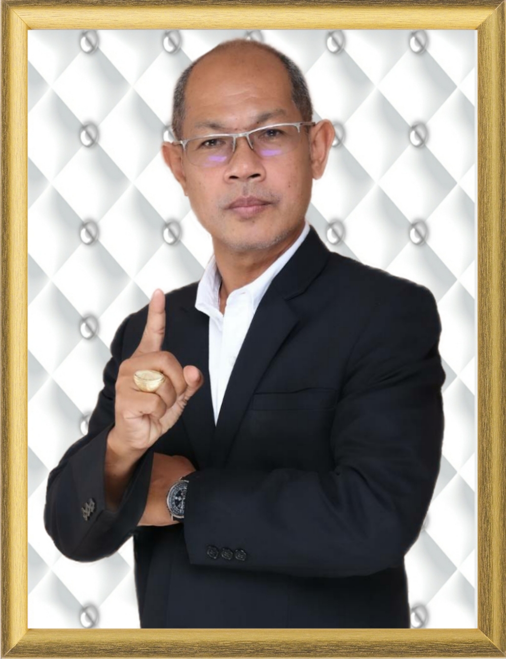 คุณนรงฤทธิ์ วงศ์เสถียร