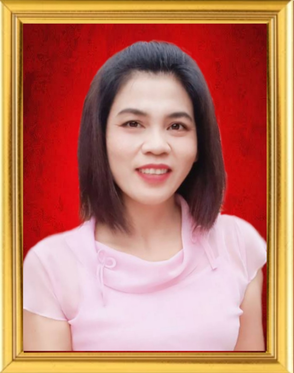 คุณพชรมน ภู่ระหงษ์
