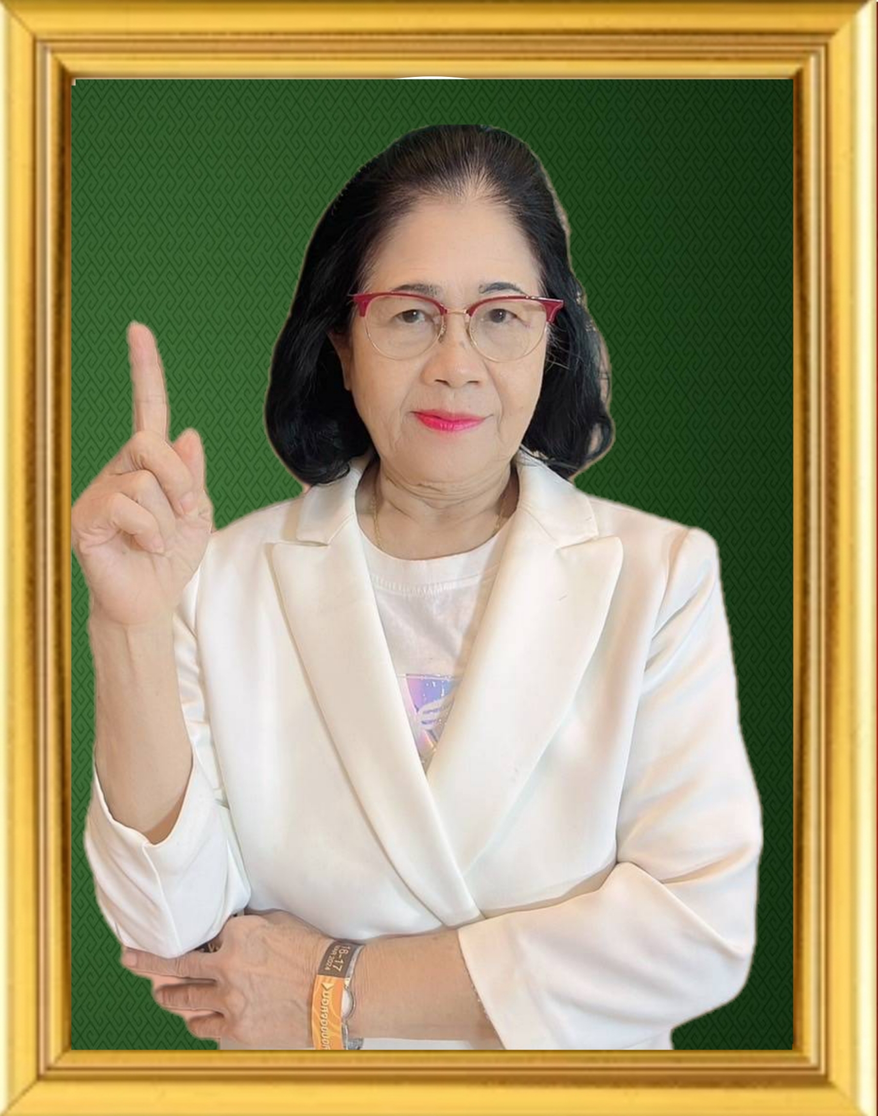 ผศ.ละออ เส็งประชา